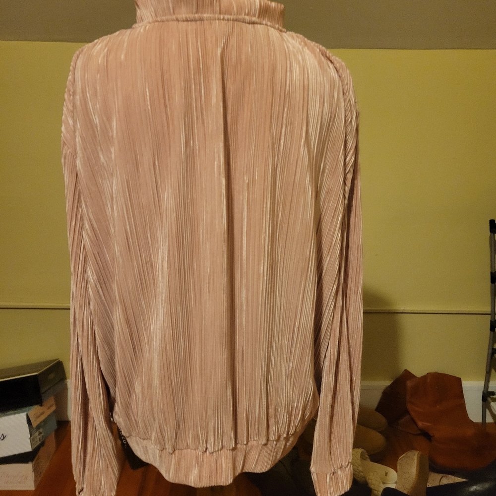 Shiny Pink Jacket - Picture 3 of 5